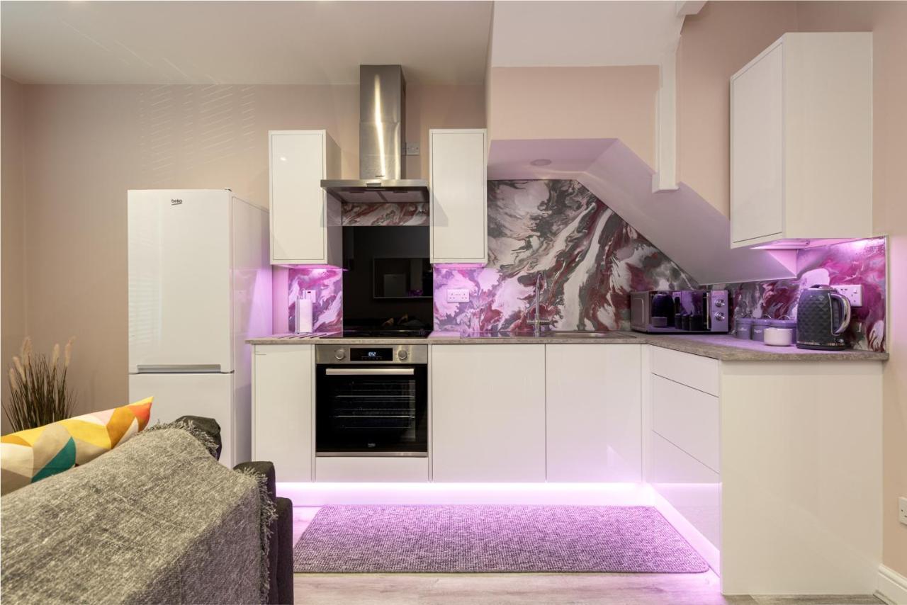Professional Long Stays - June Availability - Apartment D Gillingham Kültér fotó